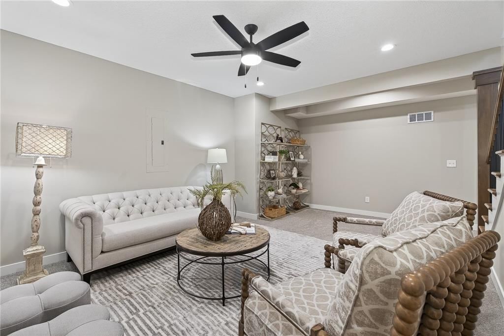 8217 Aurora Street — photo 36