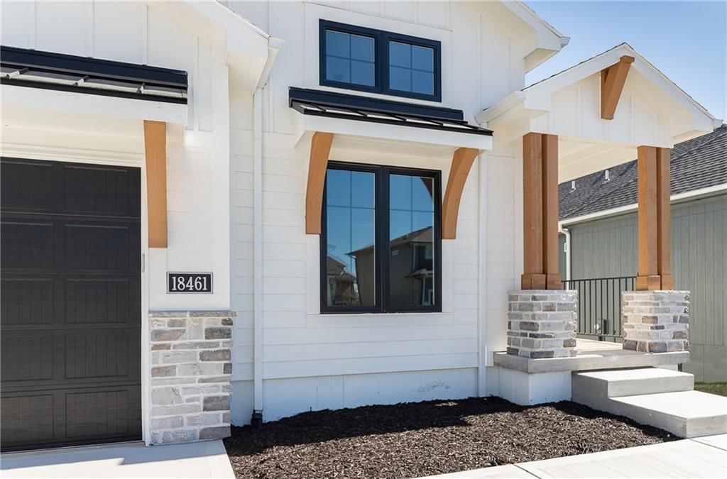 18461 Windsor Street — photo 5