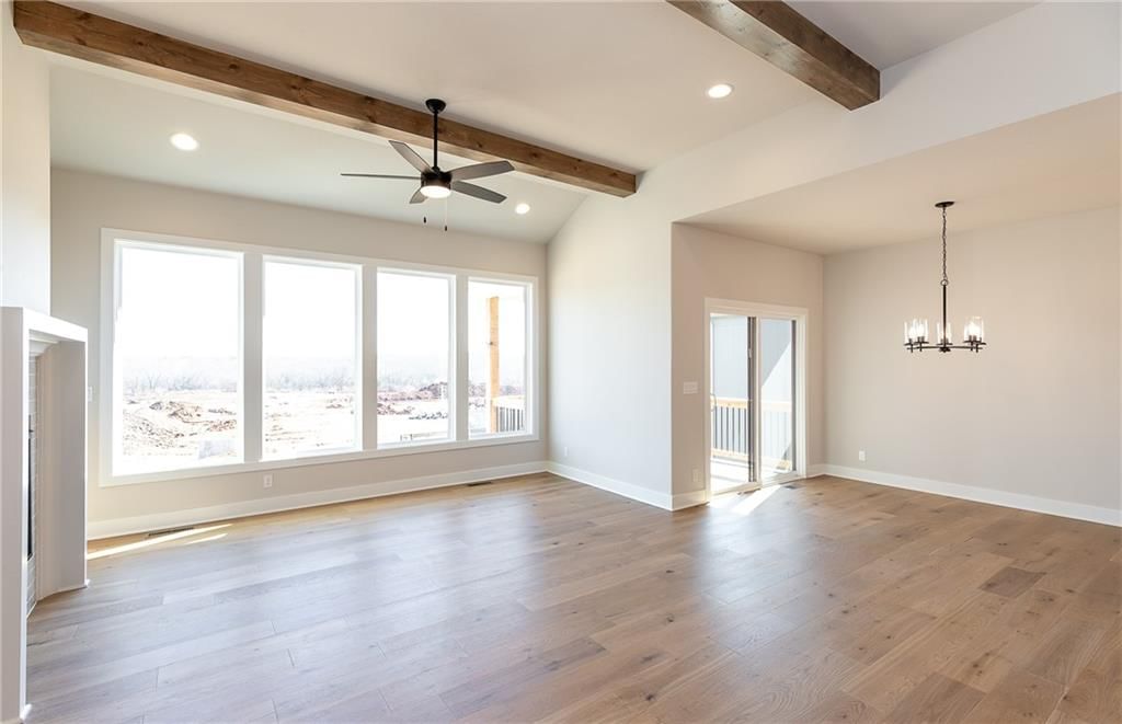 18461 Windsor Street — photo 15