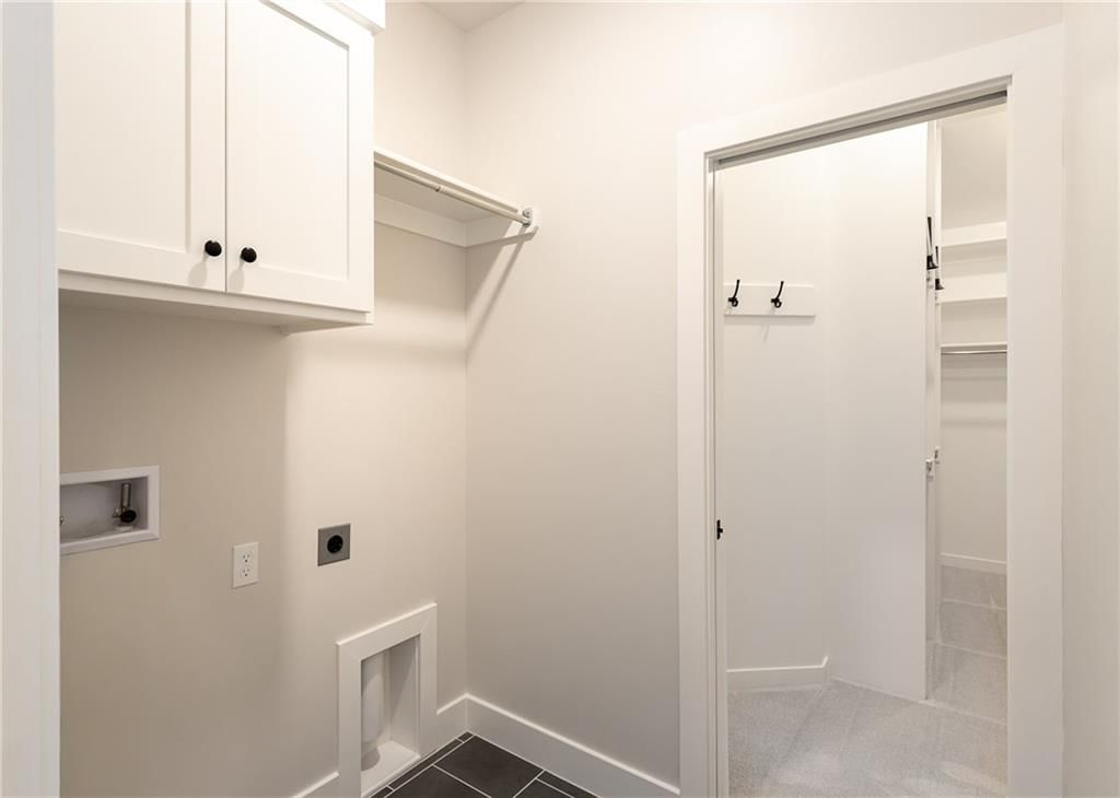 18461 Windsor Street — photo 27