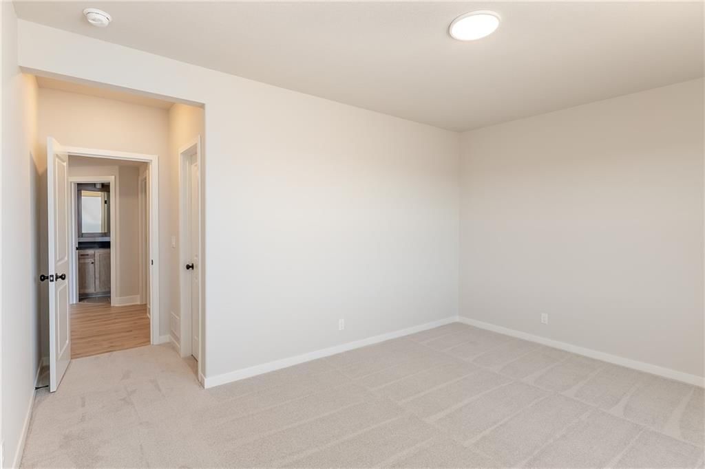 18461 Windsor Street — photo 38