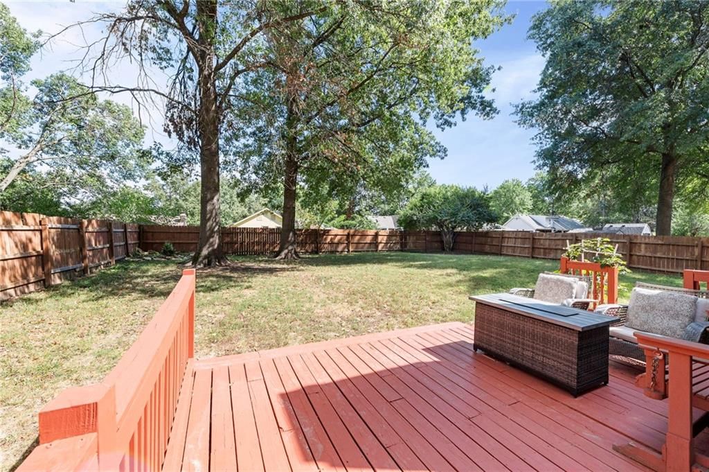 1105 Bristol Way — photo 4