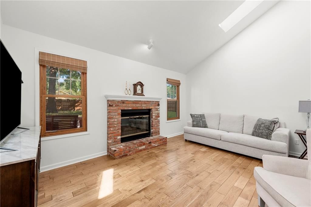 1105 Bristol Way — photo 10