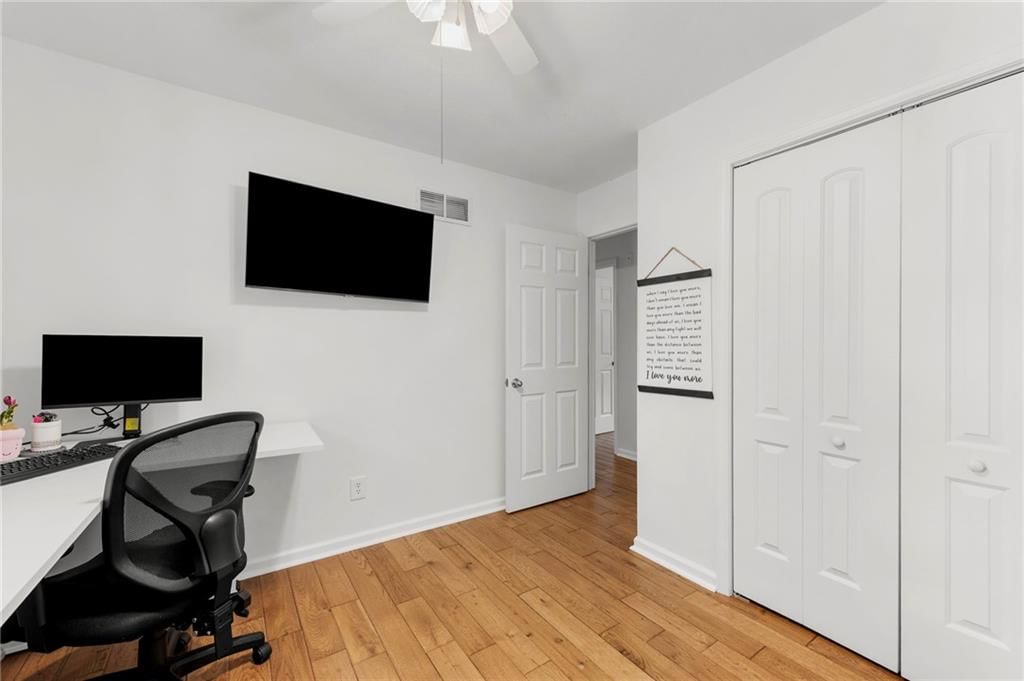 1105 Bristol Way — photo 24