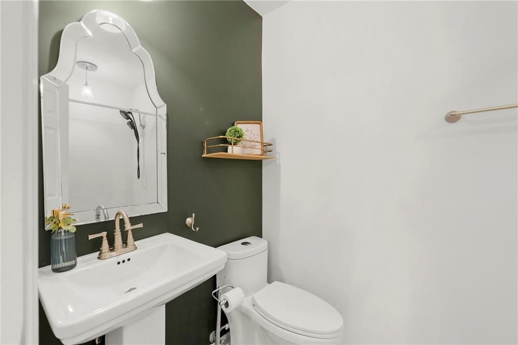1105 Bristol Way — photo 26
