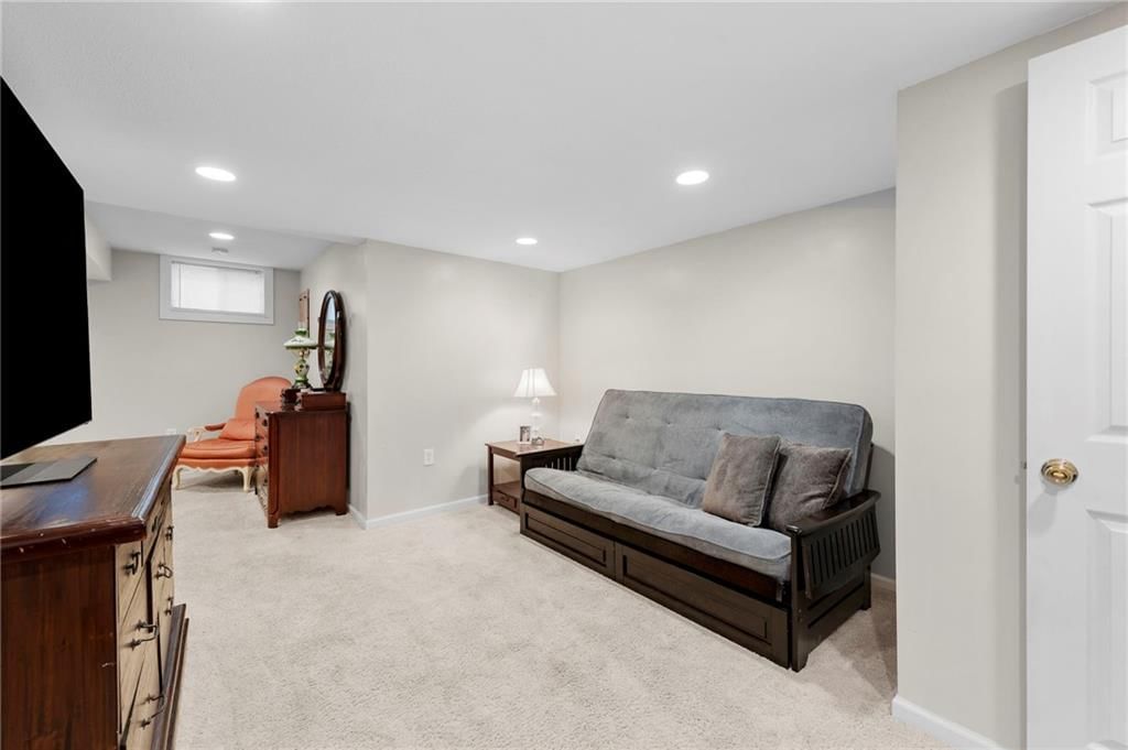 1105 Bristol Way — photo 30
