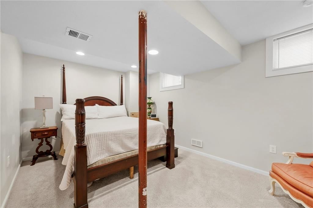 1105 Bristol Way — photo 34