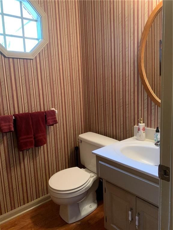 7424 Amoret Avenue — photo 17