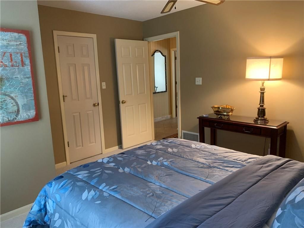 7424 Amoret Avenue — photo 20