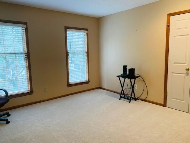7424 Amoret Avenue — photo 21