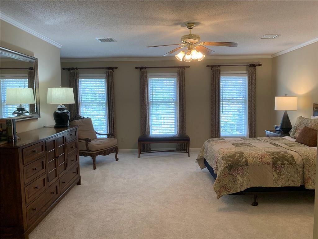 7424 Amoret Avenue — photo 27