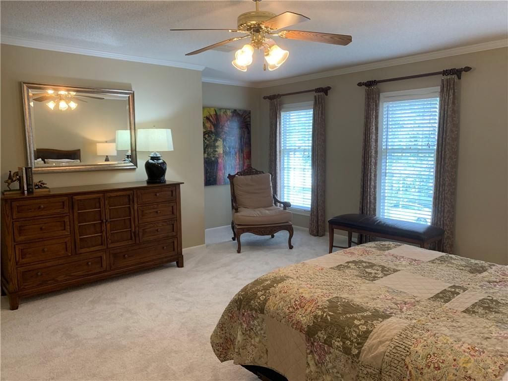 7424 Amoret Avenue — photo 29