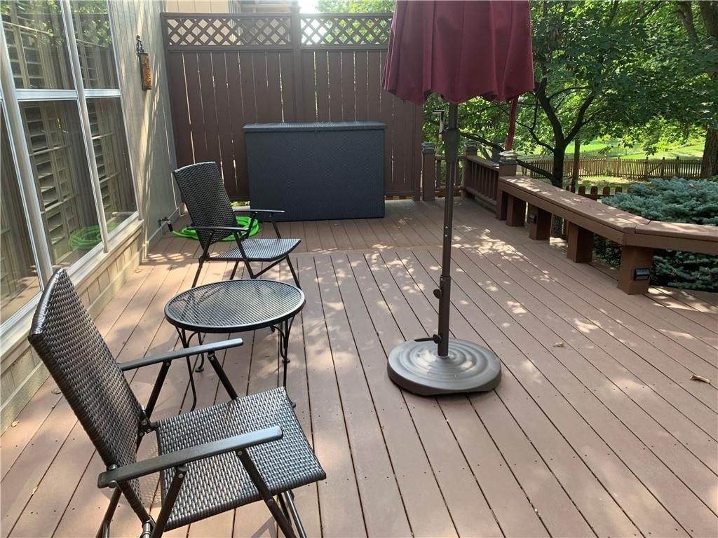 7424 Amoret Avenue — photo 37
