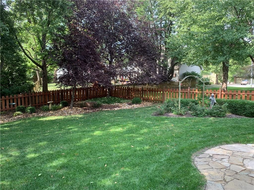 7424 Amoret Avenue — photo 40