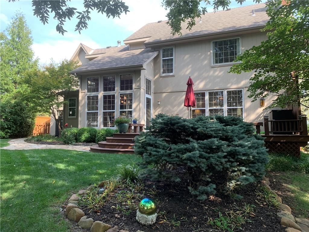 7424 Amoret Avenue — photo 46
