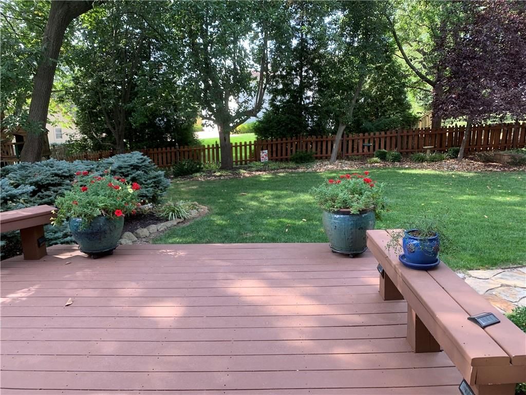 7424 Amoret Avenue — photo 49