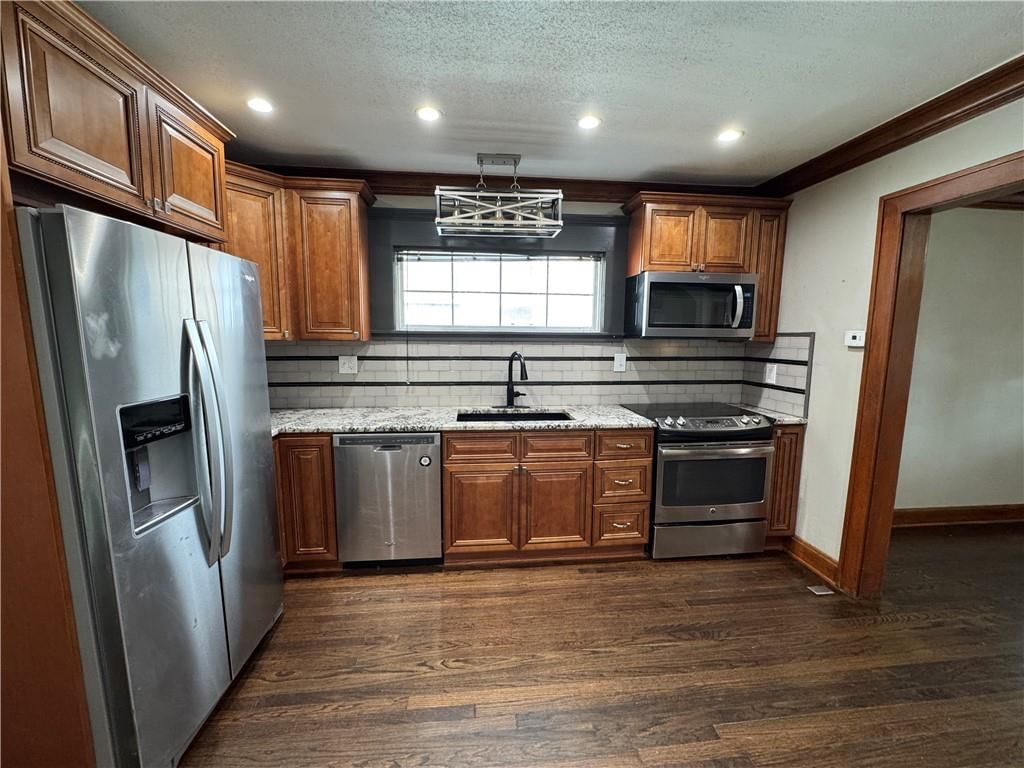 3816 Flora Avenue — photo 3