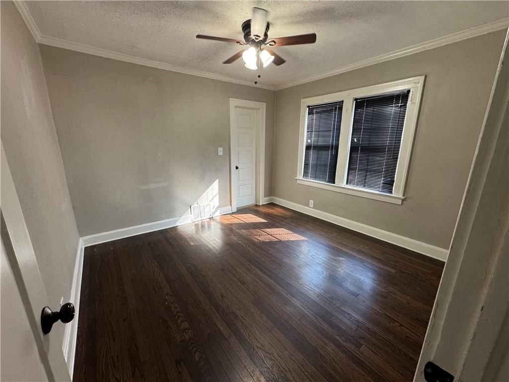 3816 Flora Avenue — photo 9