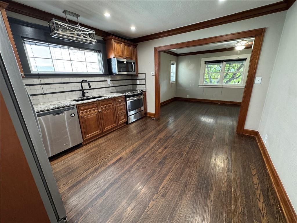3816 Flora Avenue — photo 14