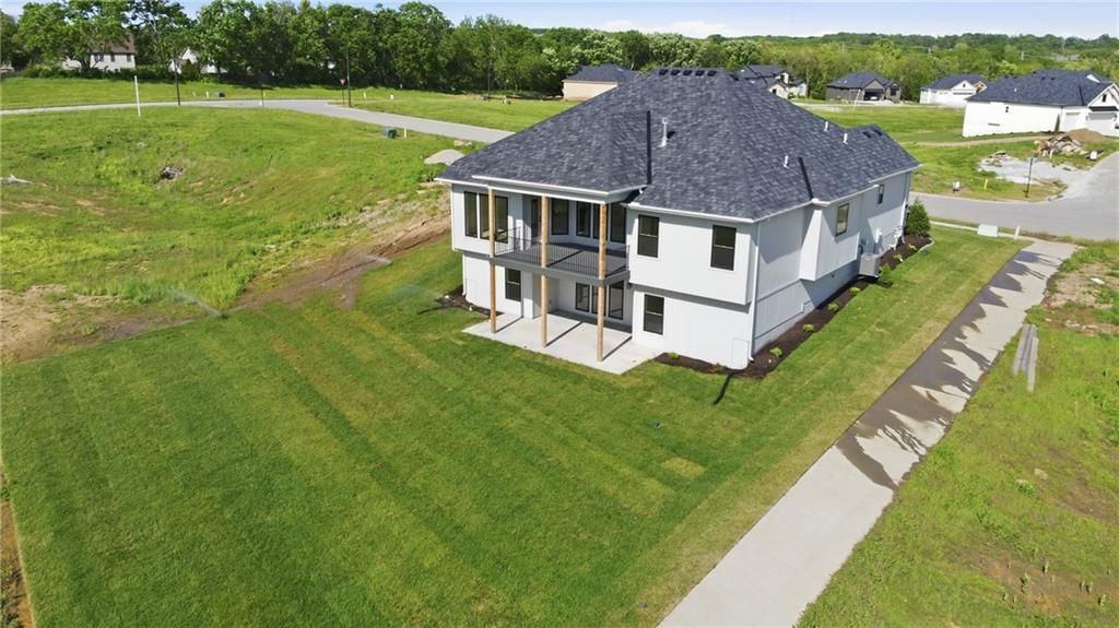 8734 N FARLEY Avenue — photo 33