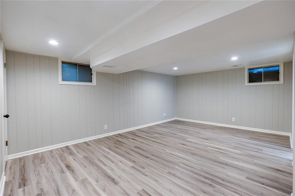 2100 N York Street — photo 26