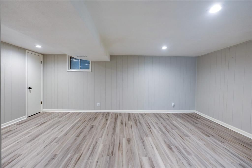 2100 N York Street — photo 28