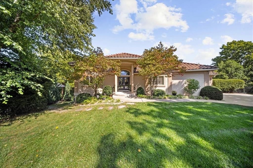2329 NE Lake Breeze Lane — photo 3