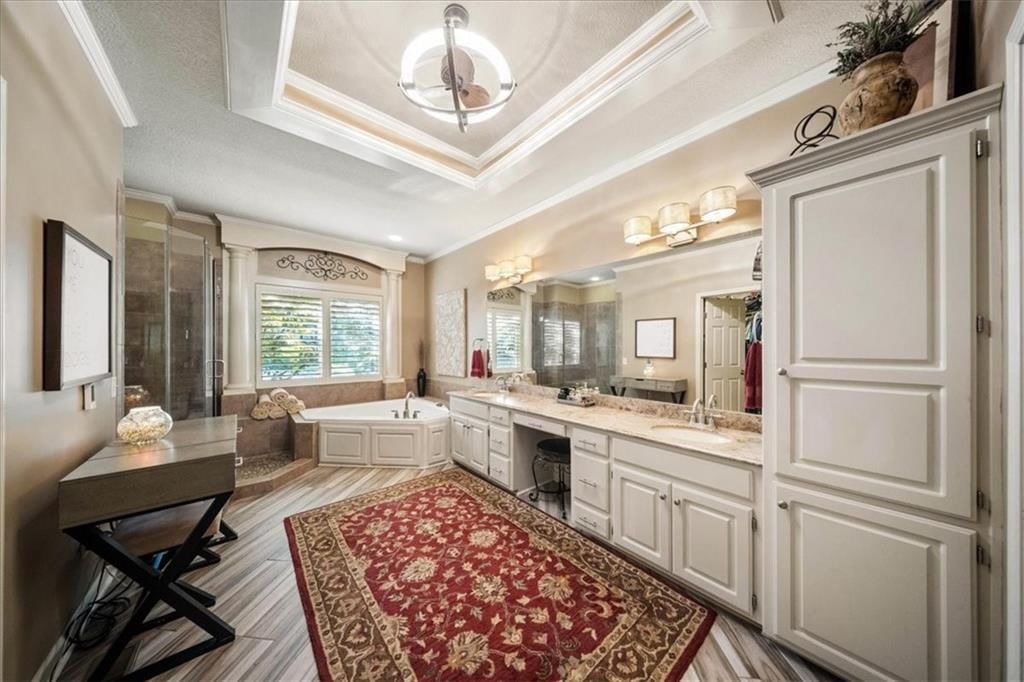 2329 NE Lake Breeze Lane — photo 38
