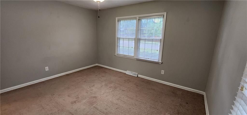 Photo 10 of 32 - 8417 W 91st Street