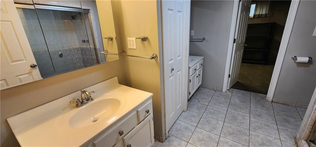 Photo 27 of 32 - 8417 W 91st Street