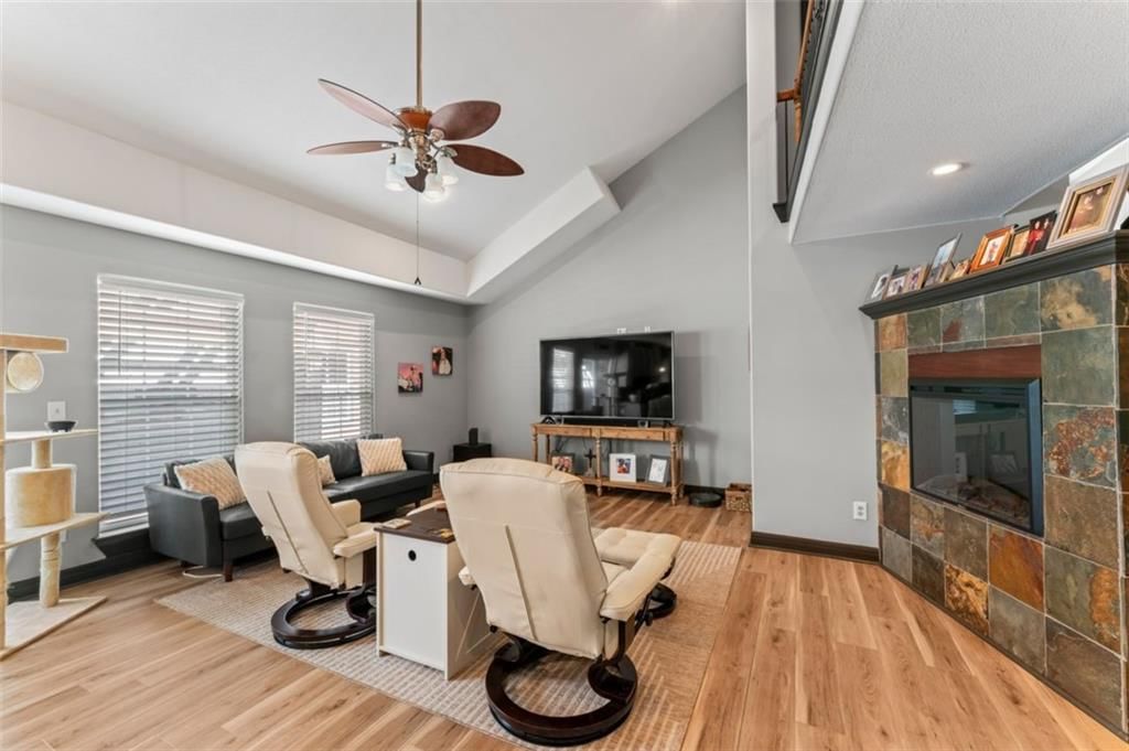 Photo 7 of 62 - 232 L Street
