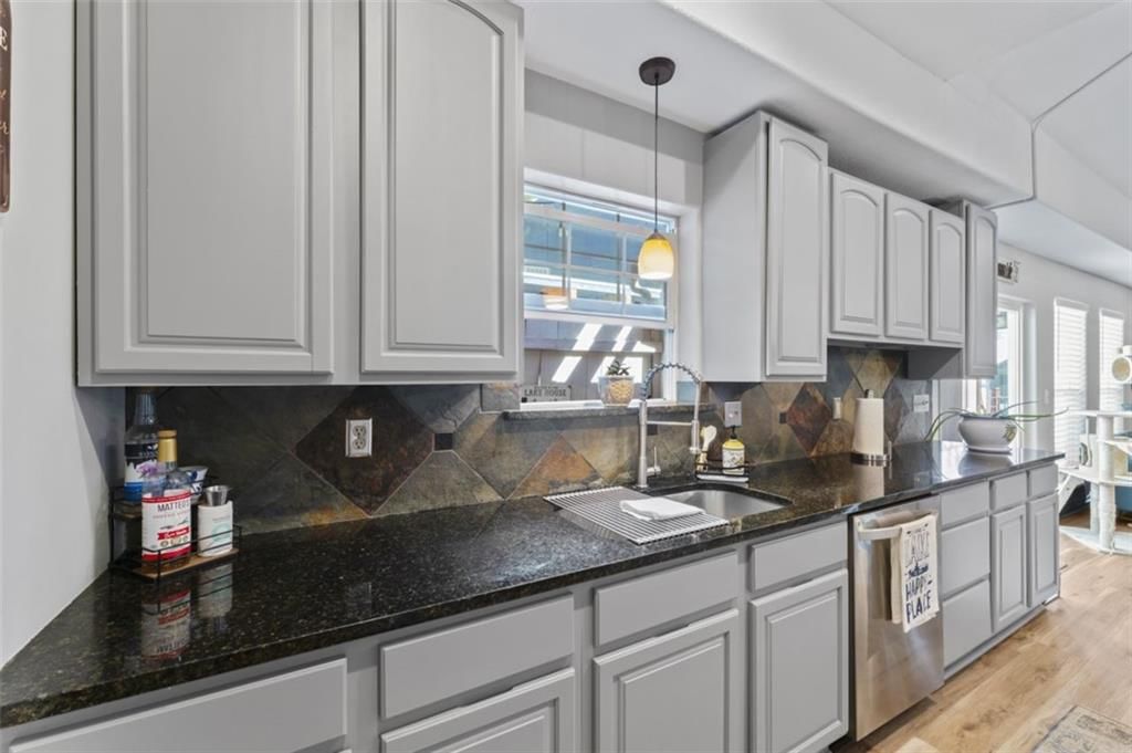 Photo 13 of 62 - 232 L Street