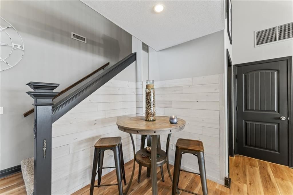 Photo 18 of 62 - 232 L Street