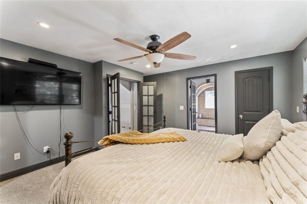 Photo 34 of 62 - 232 L Street