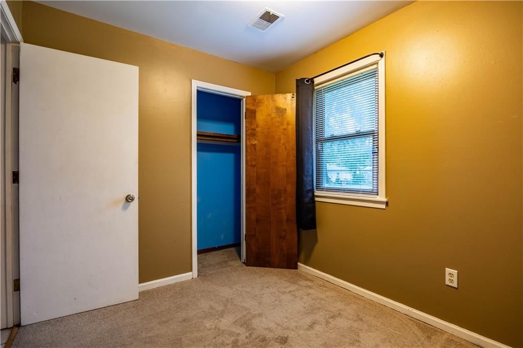 Photo 19 of 25 - 17249 Chestnut N/A