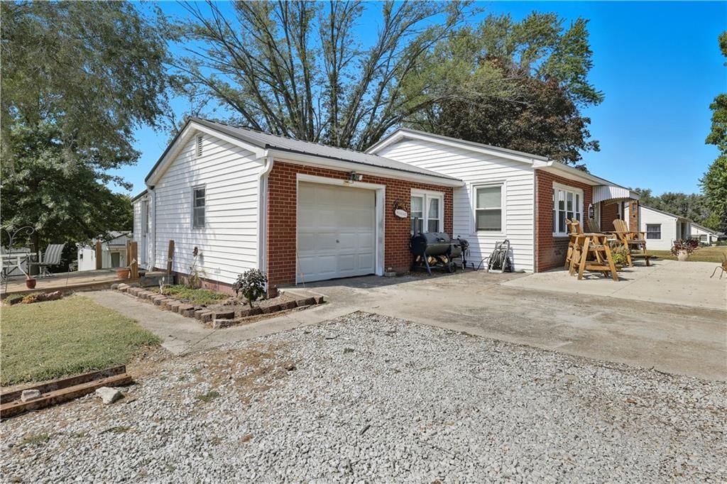 9228 Wollard Boulevard — photo 4