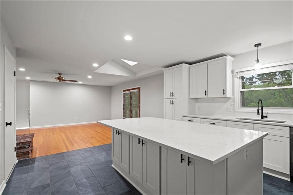 25 W 92nd Terrace — photo 12