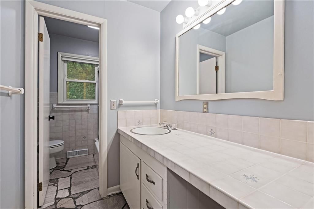 25 W 92nd Terrace — photo 24