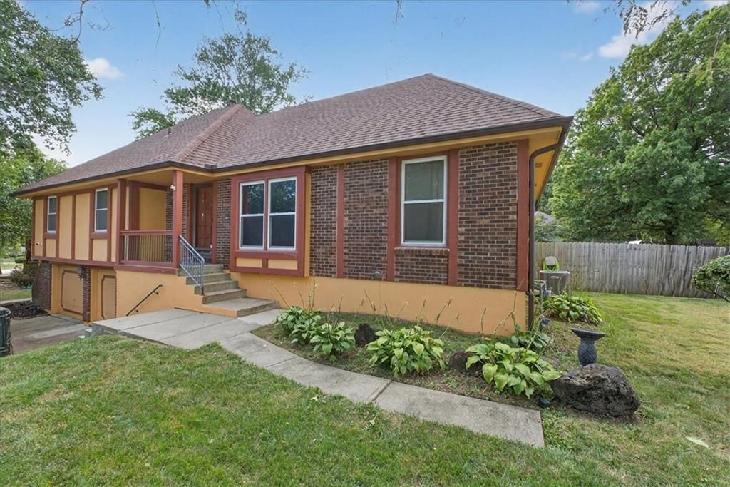 7205 E 131st Street — photo 1