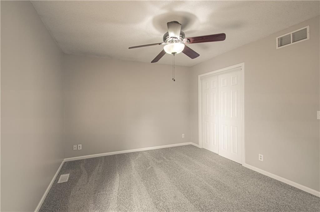 1017 Rose Avenue — photo 12