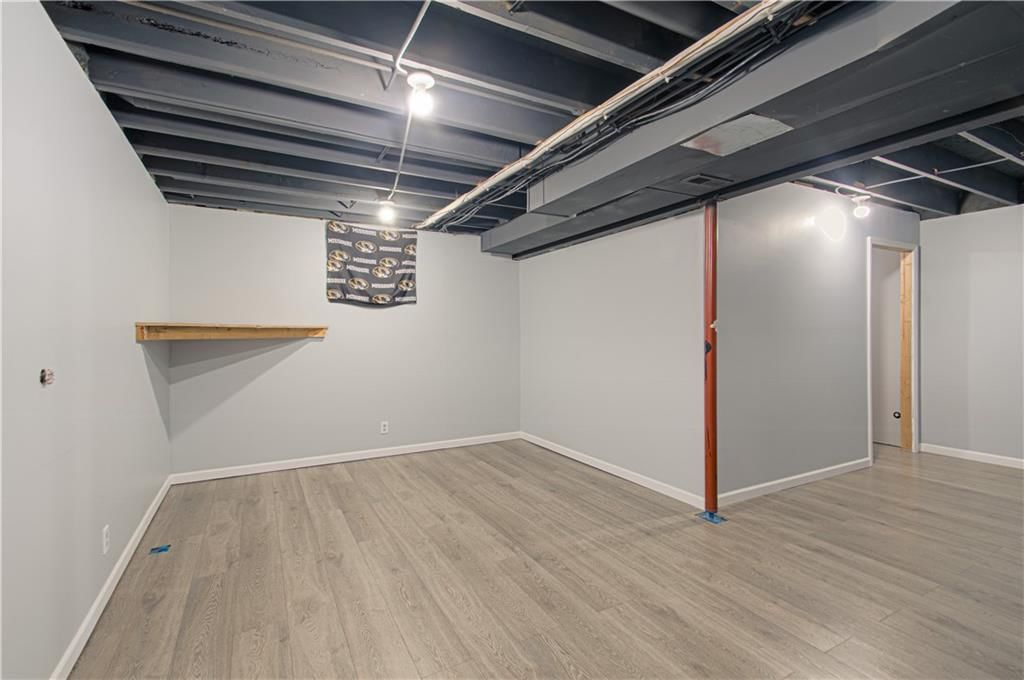 1017 Rose Avenue — photo 20