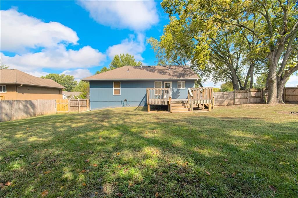 1017 Rose Avenue — photo 24