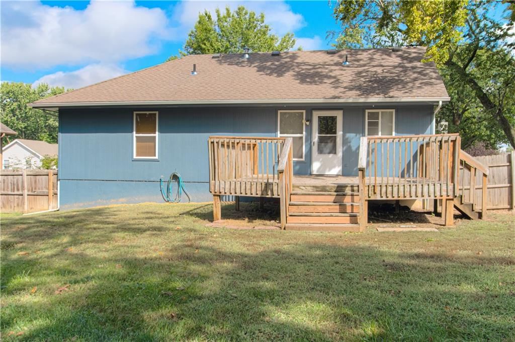 1017 Rose Avenue — photo 26