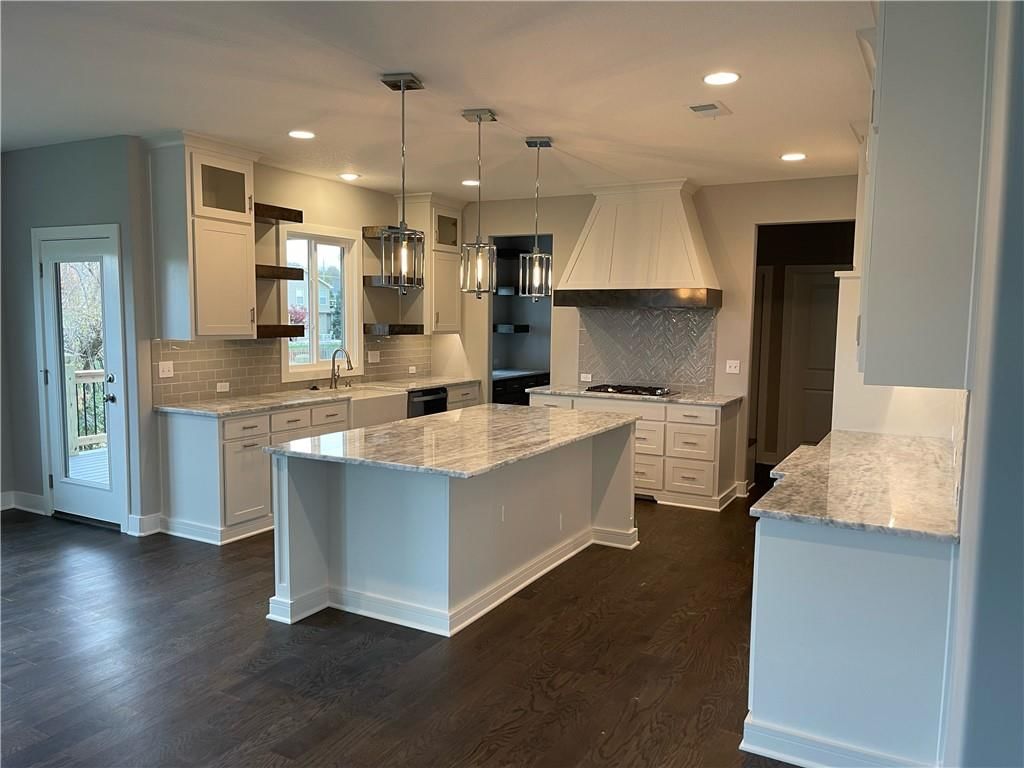 8905 N Colorado Avenue — photo 11