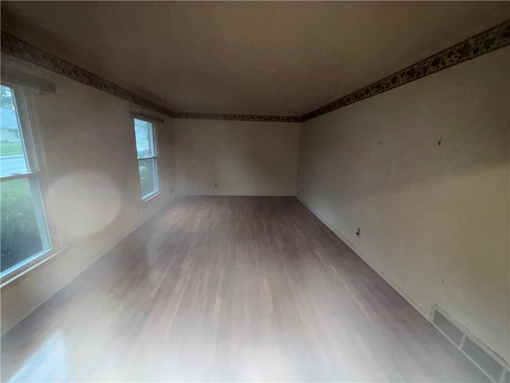 2710 W 50th Terrace — photo 15