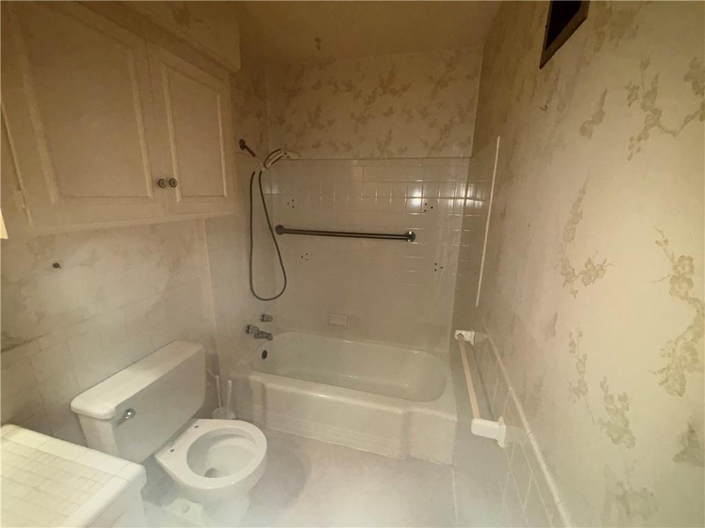 2710 W 50th Terrace — photo 32
