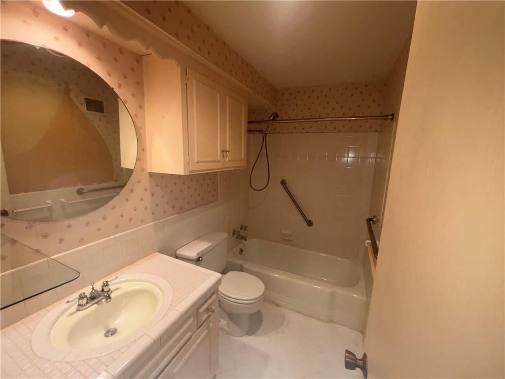 2710 W 50th Terrace — photo 34