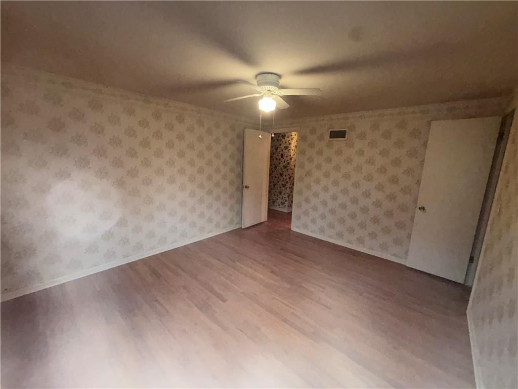 2710 W 50th Terrace — photo 40