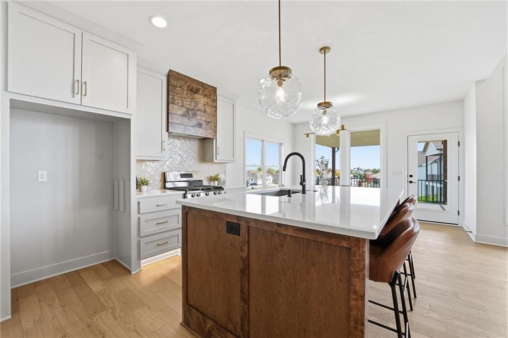 4331 NE Hideaway Drive — photo 13