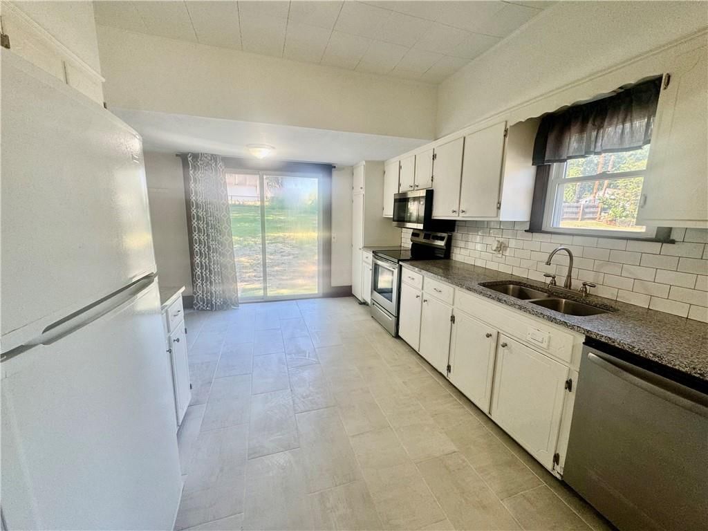 1011 N Broadway Street — photo 2